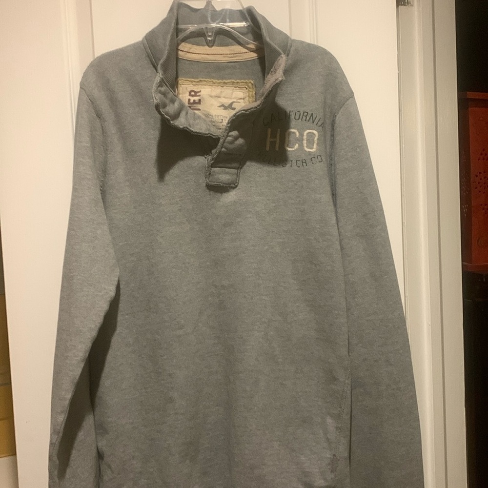 Hollister Mens Grey 3 Button Neck Long Sleeve Logo Sweatshirt